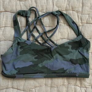 Lululemon green/purple/grey camo free to be bra size 6